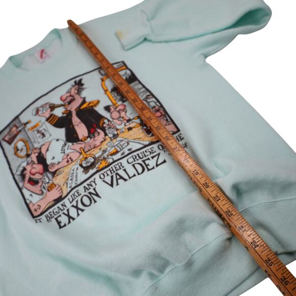 True Vintage Exxon Valdez Oil Spill Drunk Pirates Graphic Sweatshirt - Picture 12 of 12